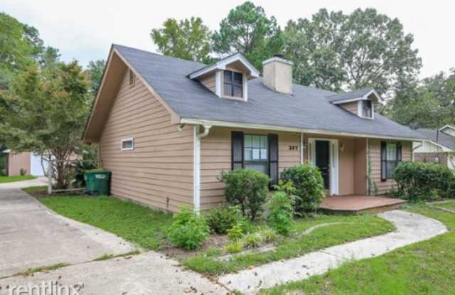 307 Robinson Loop Gallery 2