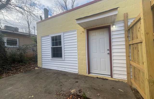Radford, 1BR / 1BA, Available December 8th - 1813 7th Street, Radford, VA 24141