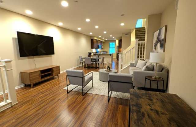114 Neptune Gallery 2