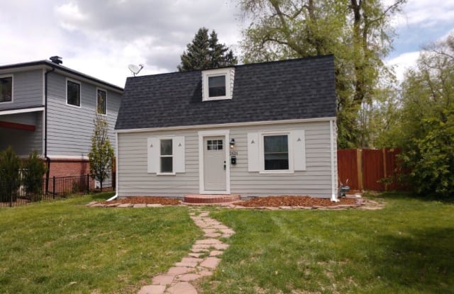 2626 S Franklin St - 2626 S Franklin St, Denver, CO 80210