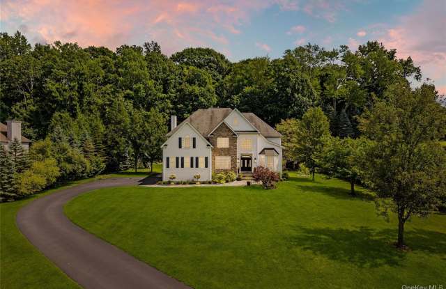 15 W Barrett Hill Road Gallery 2