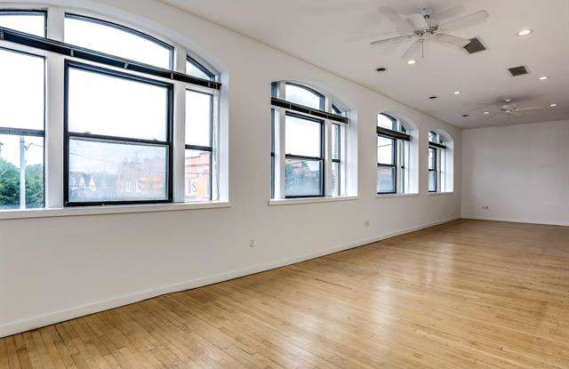 9552 Joseph Campau Street Gallery 2