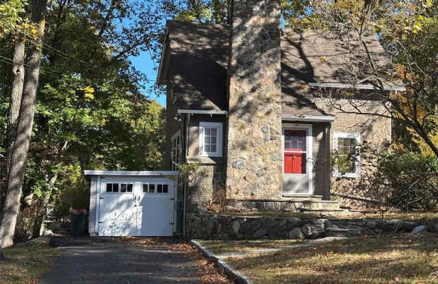 211 Washington - 211 Washington Street, Franklin Lakes, NJ 07417