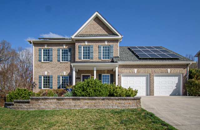 Spacious Home with Hot Tub, Fenced Yard and Solar Power photos photos Spacious Home with Hot Tub, Fenced Yard and Solar Power photos photos