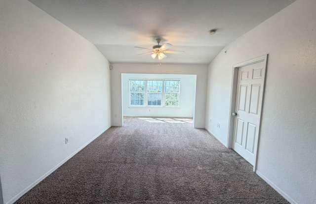 Awesome apartment at Cypress fairway! Gallery 4