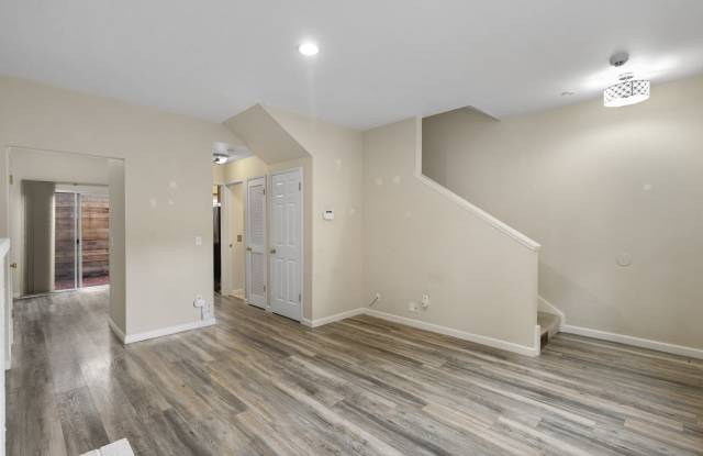 3858 Maybelle Avenue - 1 Gallery 3