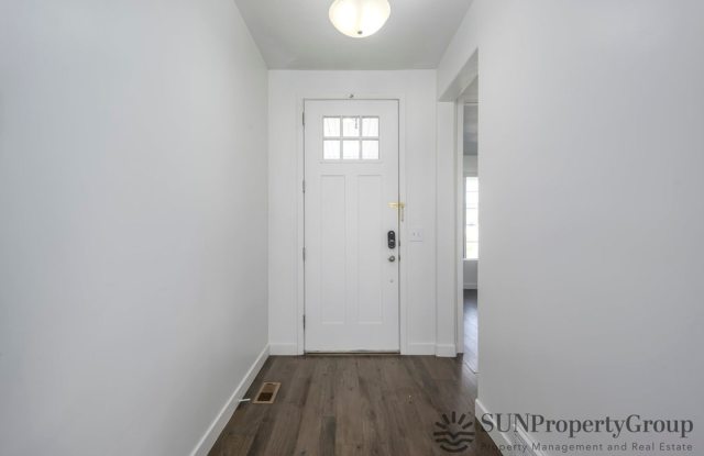 Beautiful Updated Home In Great South Jordan Location Gallery 3