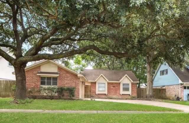 13607 Salisbury Drive - 13607 Salisbury Drive, Sugar Land, TX 77498