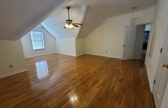 104 Cavalcade Dr Gallery 4