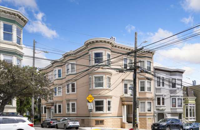 Large, pet friendly 2BR with hardwood floors and laundry in unit - 389 Elizabeth Street, San Francisco, CA 94114