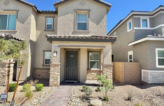 RICHMOND AMERICAN DESIGNER HOME FEATURING CENTER-MEET SLIDING DOORS, STAINLESS STEEL GE APPLIANCES photos photos