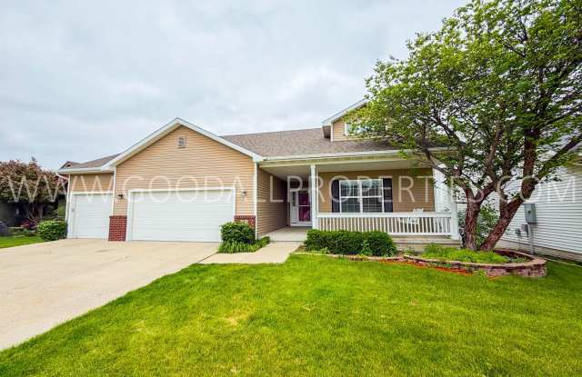Spacious 4 Bedroom Glynn Village Ranch | 3,000+ Sq Ft | Walkout Basement | Geothermal Heating & Cooling photos photos