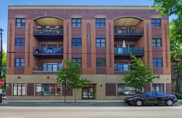 3025 N CALIFORNIA Avenue photos photos