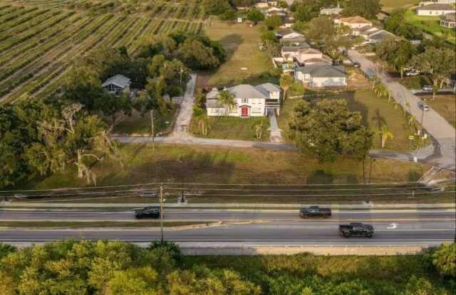 1515 LAKE EVA Circle Gallery 3