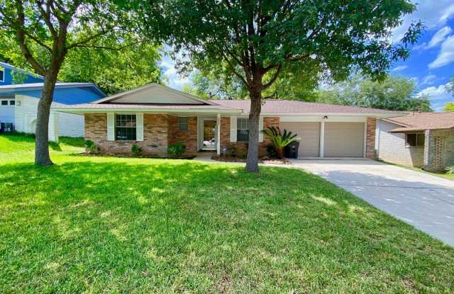 3635 Sugar Hill Gallery 2