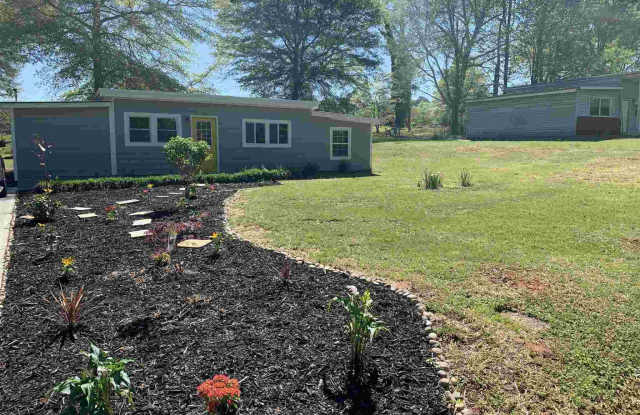 2183 Elizabeth Ave - 2183 Elizabeth Avenue Southeast, Smyrna, GA 30080