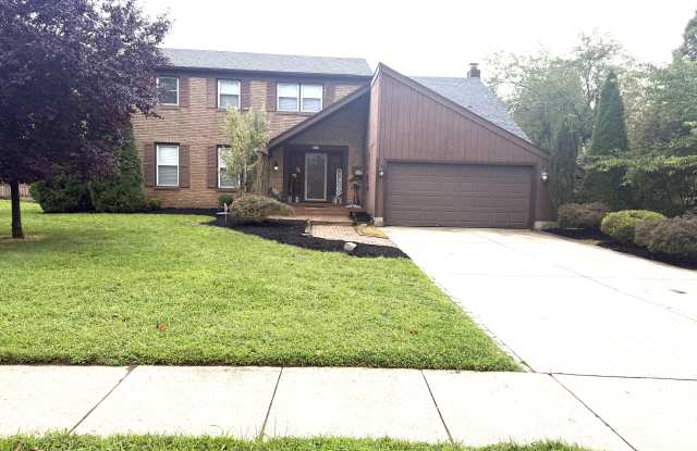 1703 Country Club Drive Gallery 1