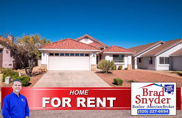 Charming 3 Bedroom, 2 Bath Home, with 2 Car Garage, Central A/C - 2149 Thunder Meadows Drive, Sierra Vista, AZ 85635
