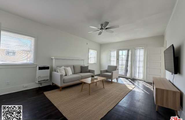 869 W 23rd St photos photos