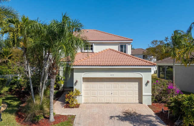 872 Tanglewood Circle photos photos