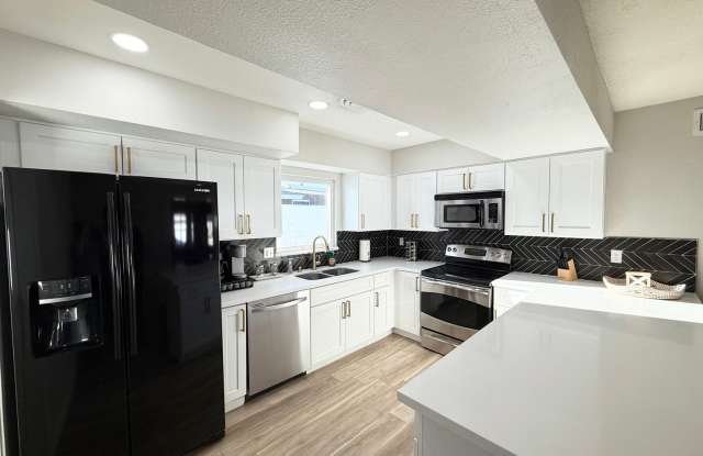 3/BD 2/BA Home Near the Las Vegas Strip – No HOA, Pool, & RV Parking! Gallery 4