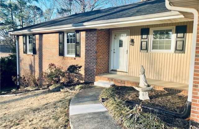 637 Rae Drive Gallery 1