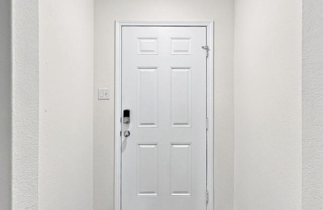 6550 Legato Curve Gallery 3