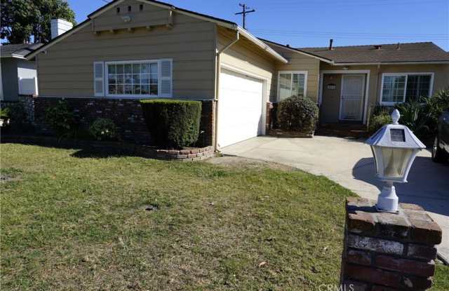 10934 Molette Street - 10934 Molette Street, Norwalk, CA 90650