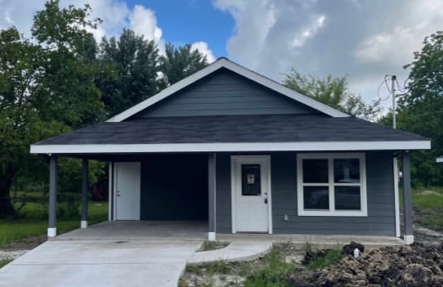 1201 Booker St - 1201 Booker Street, Commerce, TX 75428