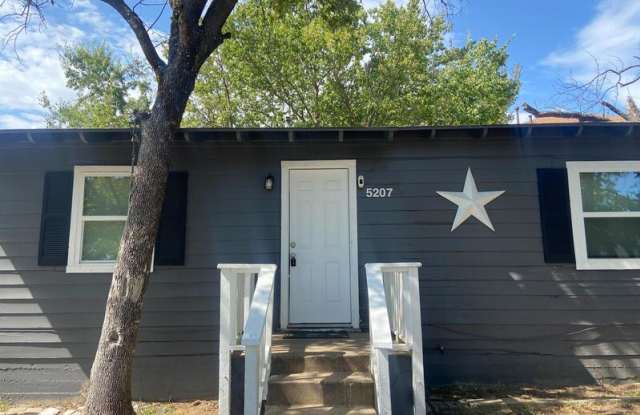 5207 Spruce Street - 5207 Spruce Street, Dallas, TX 75211