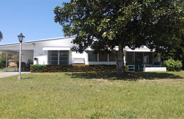660 15th Pl - 660 15th Place, Vero Beach South, FL 32960