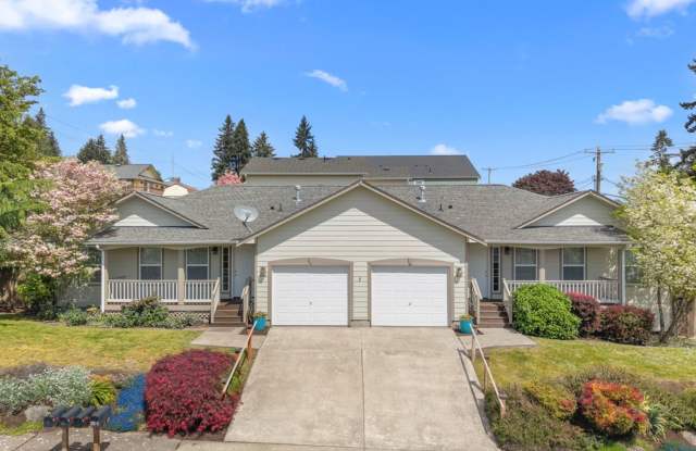 Spacious 3-Bedroom Home in Desirable Tumwater Hill Gallery 1