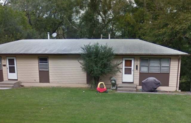 Spacious 2 Bedroom Home! photos photos