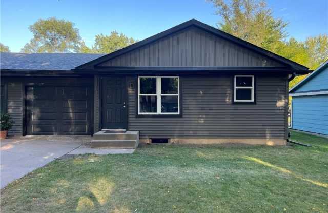 615 Baxter Street N photos photos
