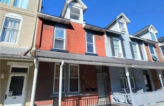 740 N 8th Street unit: 2 photos photos