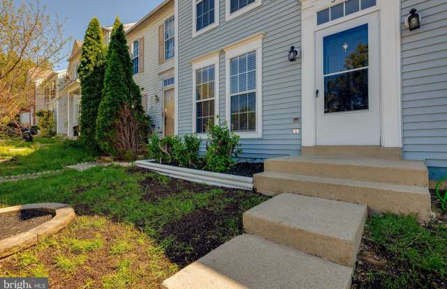 3341 ESQUARRE COURT Gallery 2