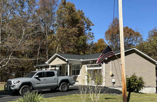 1015 Katta Trce - 1015 Katta Trce, Lake Tansi, TN 38572