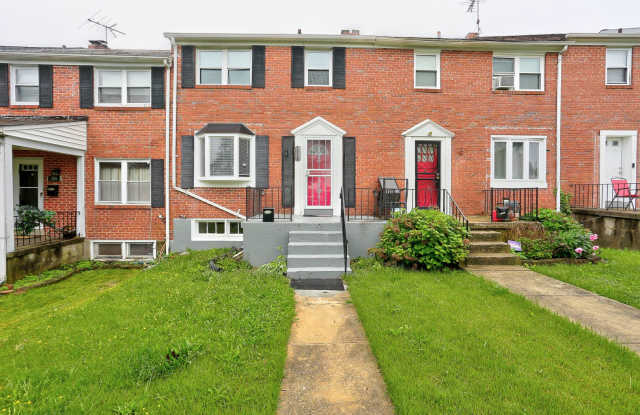 3-Bedroom 2-Bath Row Home Minutes from Morgan State photos photos