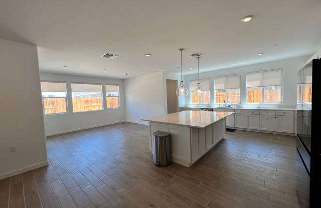 7502 Kiwi Meadow - 1 Gallery 3