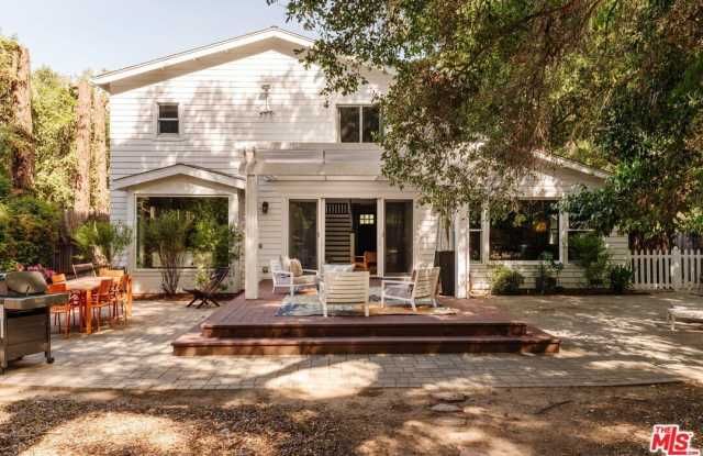 1514 Willow Dr Gallery 2