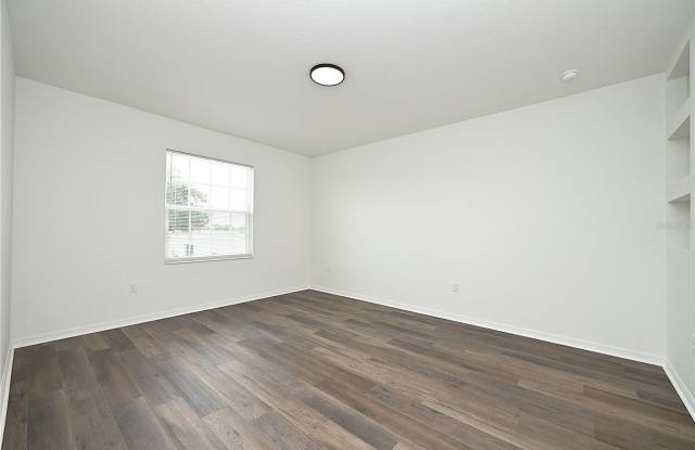 1011 N BRUNNELL Parkway Gallery 2