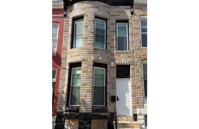 1920 Harlem Ave Gallery 1