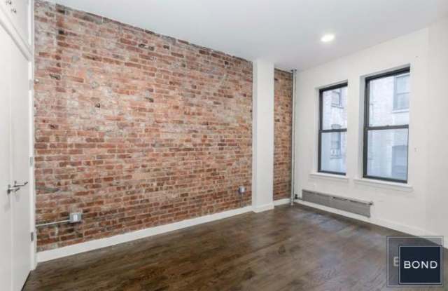 3671 Broadway Gallery 4