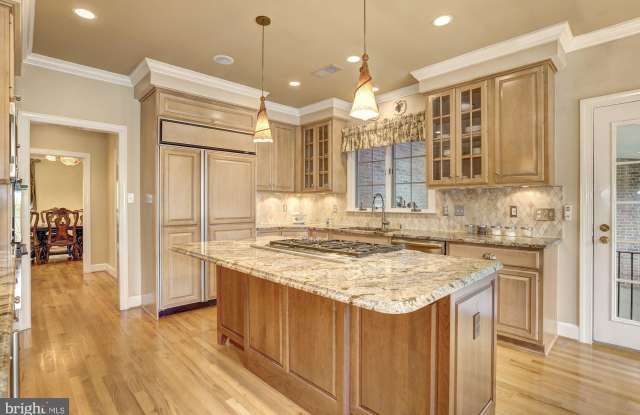9329 CRIMSON LEAF TERRACE Gallery 3