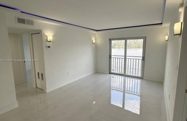 9915 W Okeechobee Rd - 9915 West Okeechobee Road, Hialeah Gardens, FL 33016