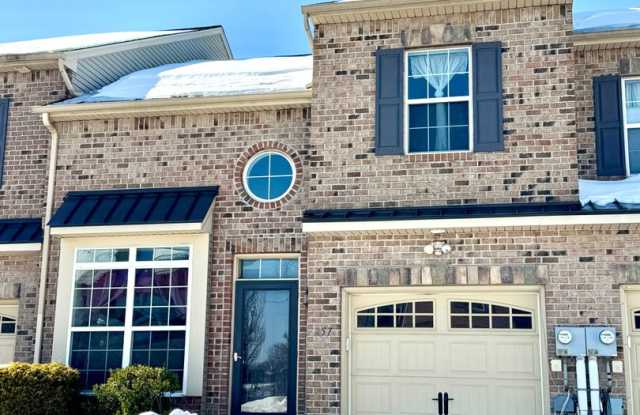 THREE BEDROOM TOWNHOME- PARKLAND SCHOOLS photos photos