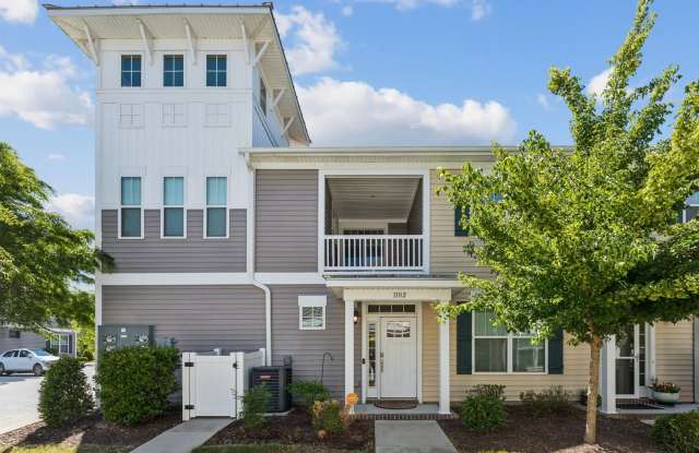End Unit 2BR Condo with Garage, Balcony & Open Living photos photos
