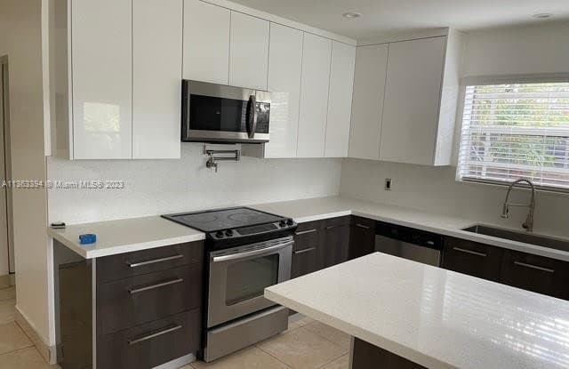 1915 NE 193rd St - 1915 Northeast 193rd Street, Ojus, FL 33179
