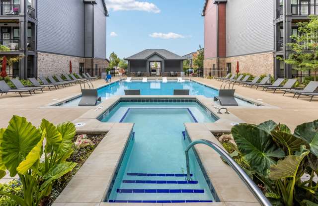 Meeder Flats Apartment Homes Gallery 2