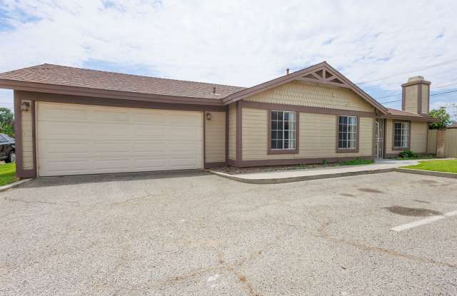 Spacious Single-Story 3-Bedroom Condo with Private Patio and 2-Car Garage photos photos